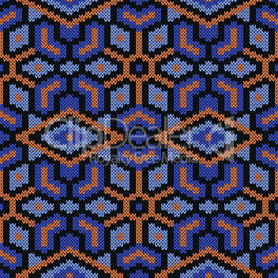 Seamless geometrical ornate knitted pattern