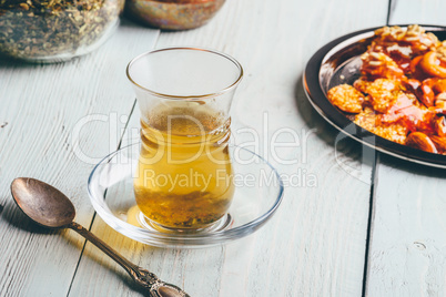 Tea in armudu with oriental delights