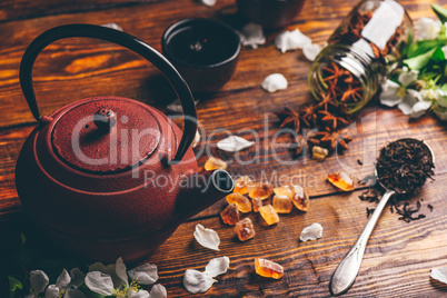Tea with Flowers and Condiment.