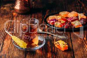 Tea in armudu glass with rahat lokum