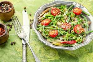 Salad with asparagus beans