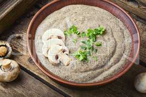 Creamy mushroom soup