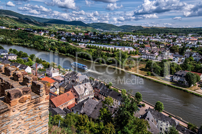 Blick auf Saarburg in der Eifel