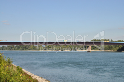Brücke über den Rhein bei MainzTheodor-Heuss-Brücke zwischen
