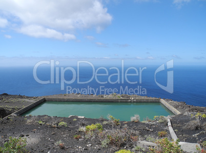 Wasserbecken auf La Palma