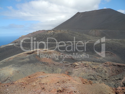 Am Teneguia; Blick zum Vulkan Antonio, La Palma