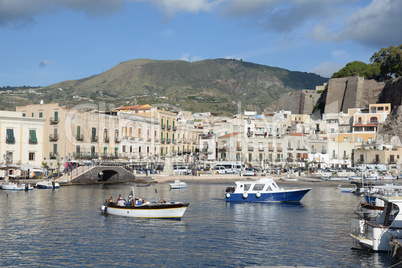 Hafen von LIpari, Italien