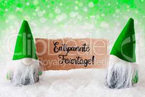 Santa, Green Hat, Entspannte Feiertage Means Merry Christmas, Green Background