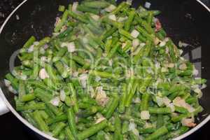 Steamed young green beans,