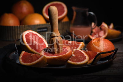 making freshly squeezed grapefruit  juice