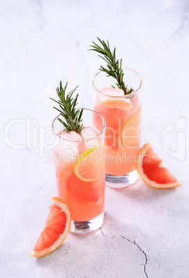 cocktail of fresh pink Paloma