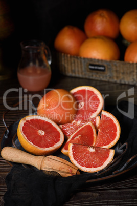 making freshly squeezed grapefruit  juice