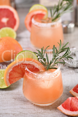 cocktail of fresh pink Palomas