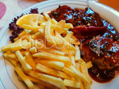 Grill plate with french fries