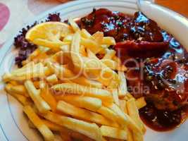 Grill plate with french fries
