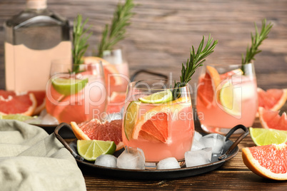 fresh grapefruit and lime cocktail