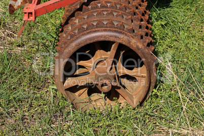 Part and detail of agricultural disk harrow