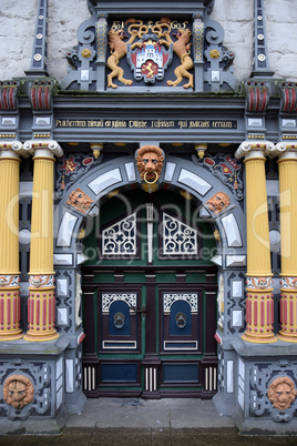 Hauptportal am Rathaus in Hannoversch Münden