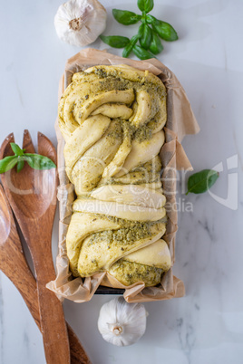 Pesto Hefe Brot