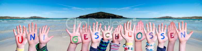 Hands Building Word Uni Geschlossen Means University Closed, Ocean Background