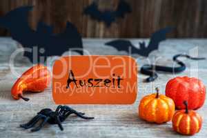 Orange Label, Text Auszeit Means Downtime, Scary Halloween Decoration