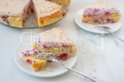 Himbeer Baiser Kuchen