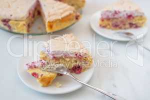 Himbeer Baiser Kuchen