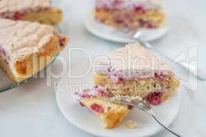 Himbeer Baiser Kuchen