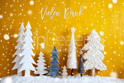 Christmas Trees, Snowflakes, Yellow Background, Vielen Dank Means Thank You