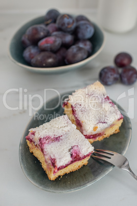 Zwetschgen Baiser Kuchen