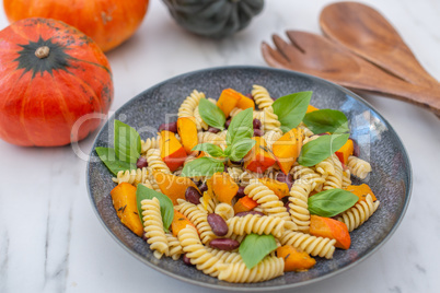 Gesunde vegane Pasta mit Bohnen