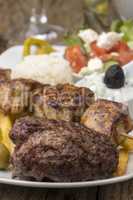 griechische souvlaki Fleisch auf Spießen