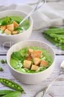 Chilled pea soup