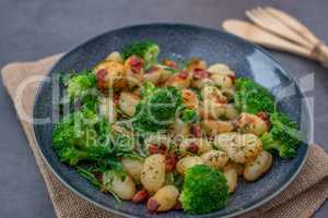 Gnocchi mit Brokkoli