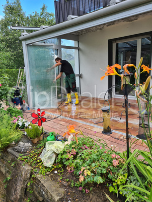 Professional glass cleaning