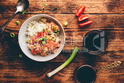 Scrambled eggs with tomatoes, leek and white rice