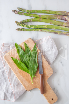 Frühlingsküche: Spargel und Bärlauch