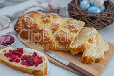 Brioche Striezel zu Ostern