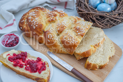 Brioche Striezel zu Ostern