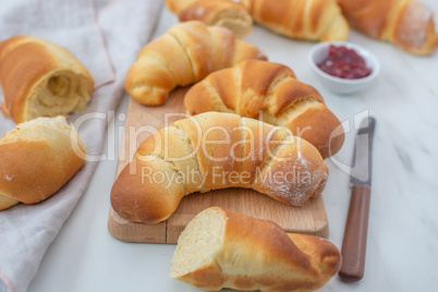 Selbstgemachte Butterkipferl, Croissant