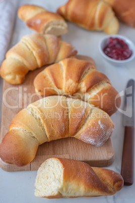 Selbstgemachte Butterkipferl, Croissant