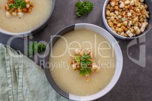 Cremesuppe mit Croutons