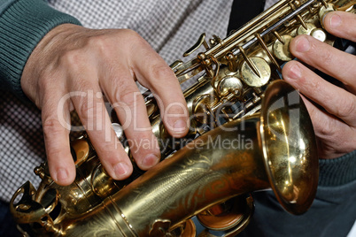 Saxofon und Musiker