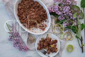 Rhabarber Schokoladen Crumble