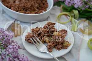 Rhabarber Schokoladen Crumble