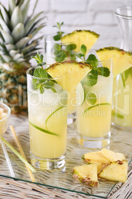 Cocktail Pineapple mojito