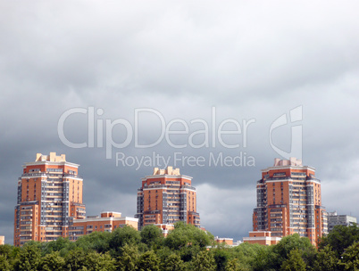 building and lowering clouds