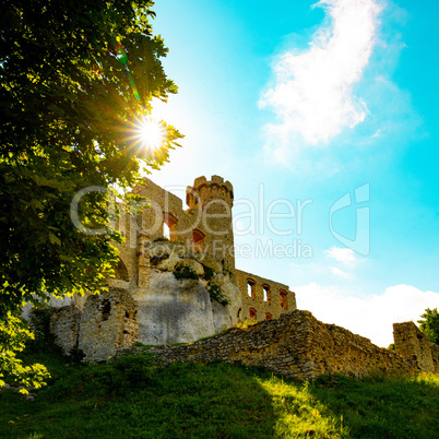 old castle ruins of ogrodzieniec