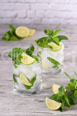 Refreshing summer cocktail mojito