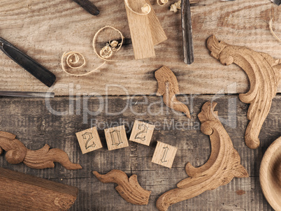 Wooden blcoks with Year 2021 and carved oak decorative elements
